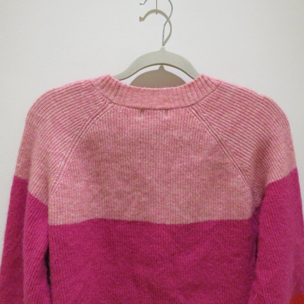EVEREVE Frankie Striped Colorblock Crew Neck Sweater Size Small Pink Red Preppy - Picture 8 of 11